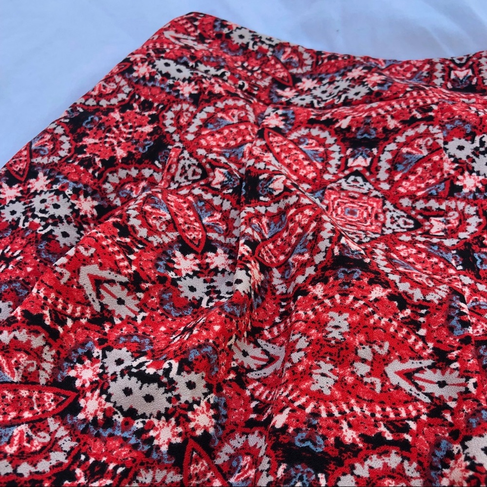 Shorts - Picture 3 of 3